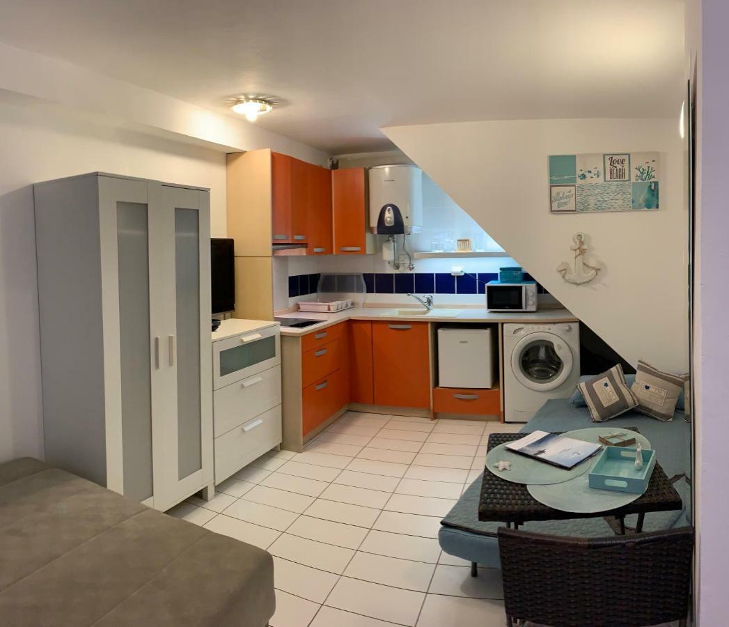 Devi-Piran Apartment Ngoại thất bức ảnh
